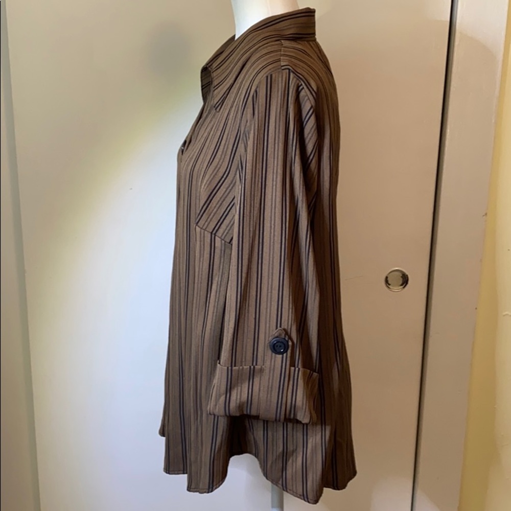 DRESSBARN Blouse w/Tank Front Panel - Picture 3 of 8